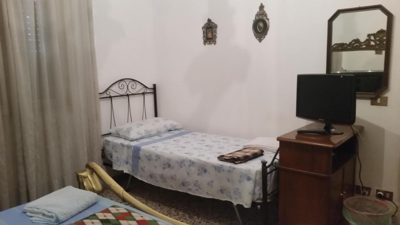 Casa Gramsci Bed and Breakfast Μόντενα Εξωτερικό φωτογραφία